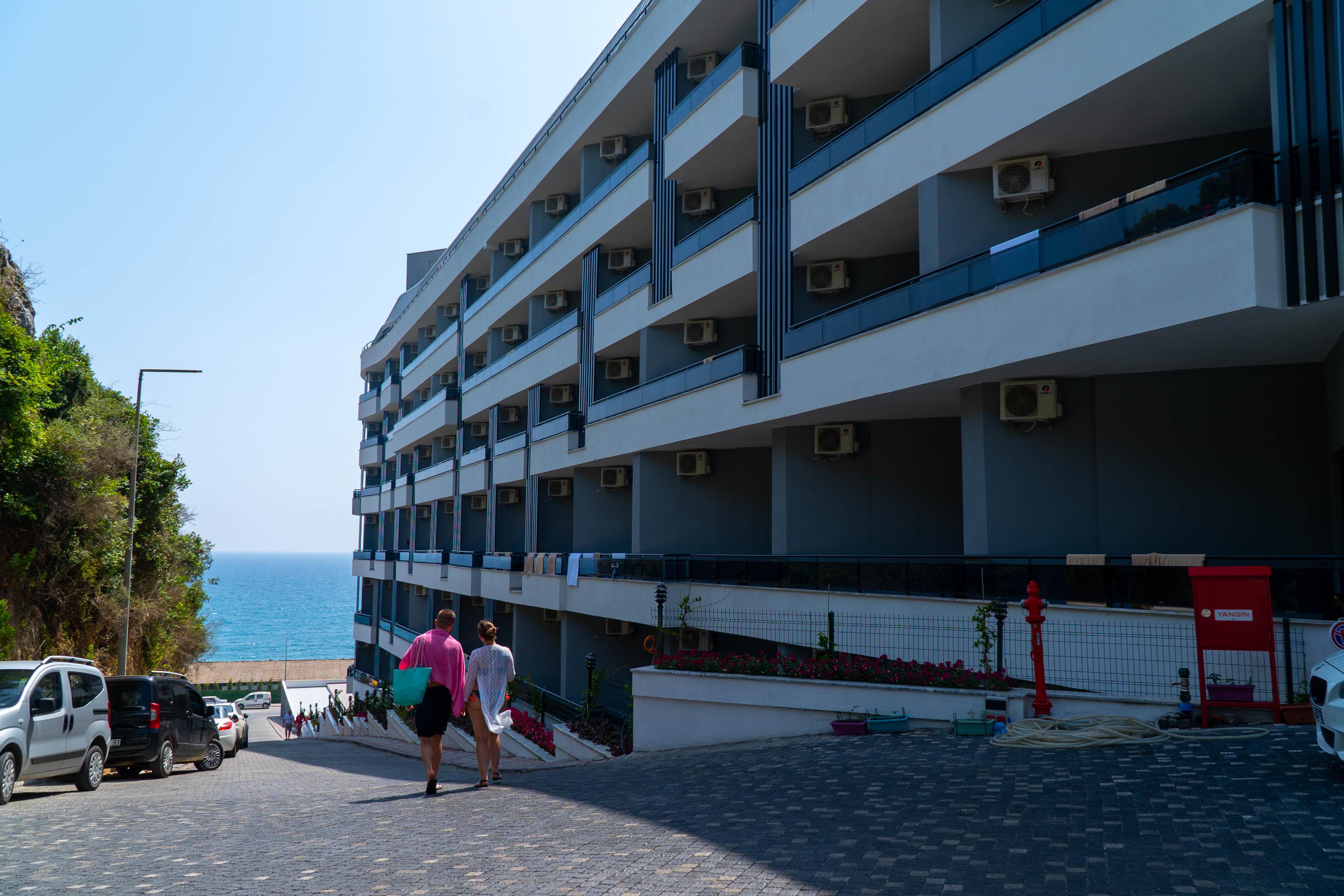 Noxinn Deluxe Hotel Konaklı エクステリア 写真