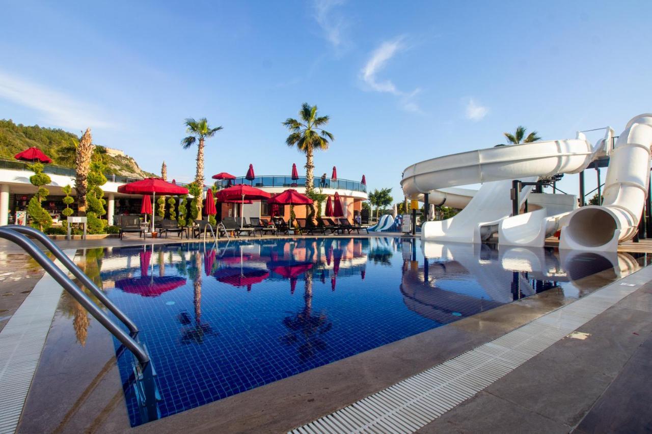 Noxinn Deluxe Hotel Konaklı エクステリア 写真
